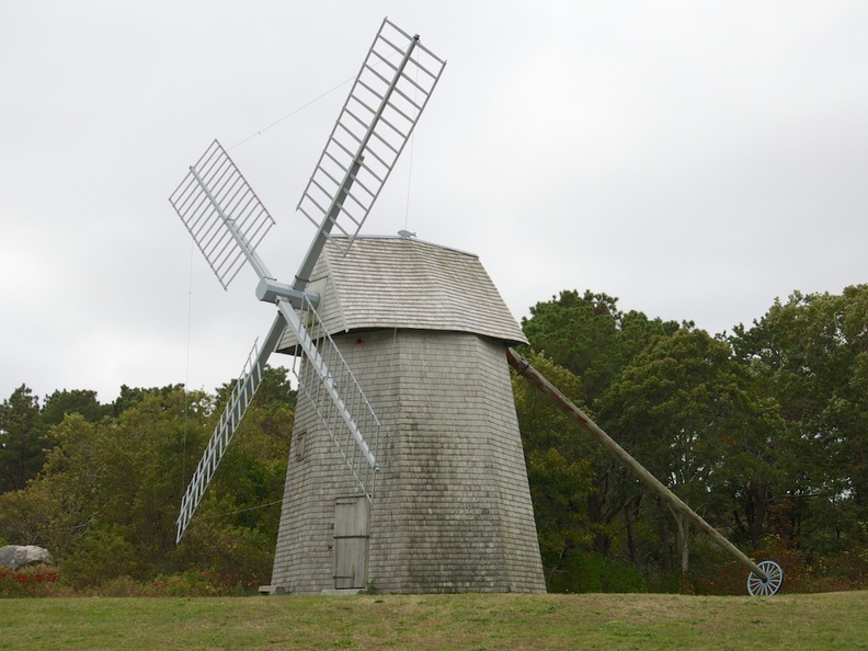 Higgins Farm Windmill IMG_4109.jpg